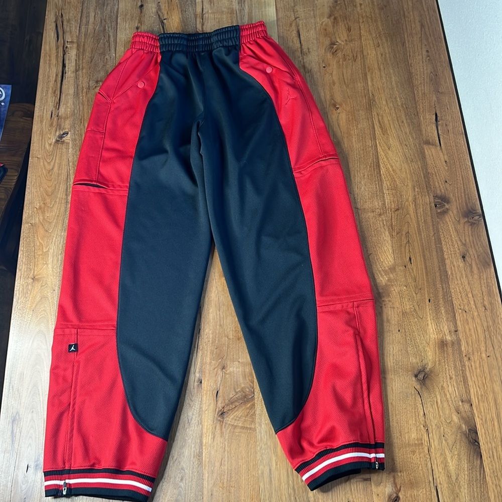 Nike Air Jordan Jogger Pants Wide Loose Leg Warm Up Basketball Red Black Sports - Picture 3 of 12